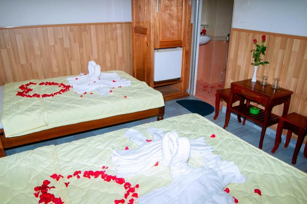Thanh Ngoc Hotel Nha Trang Exteriör bild